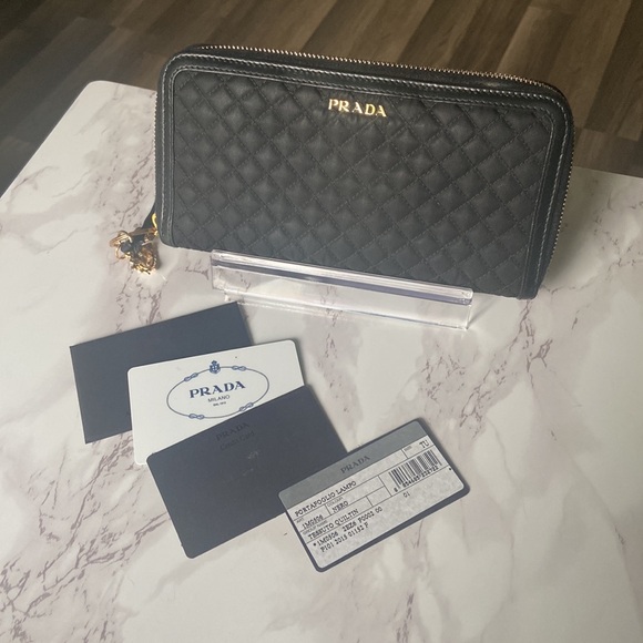 Prada Black Tessuto Quiltin Nylon/Leather Wallet - Picture 1 of 11